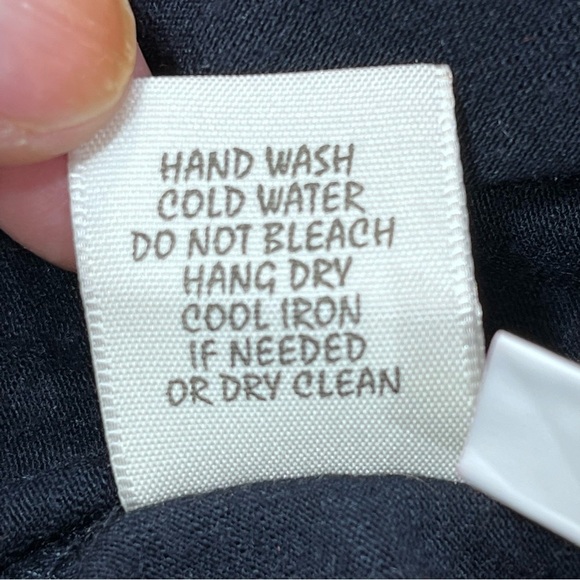 Adiva black top with cutouts on bottom of shirt and cuffs size medium - Picture 5 of 9